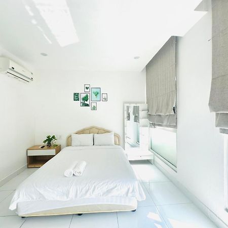 Aloha House Apartment Хошимин Екстериор снимка